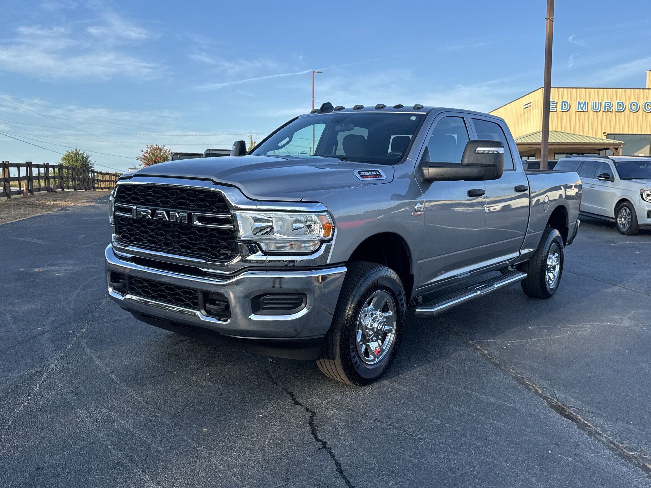 2024 Ram 2500 Tradesman photo 2