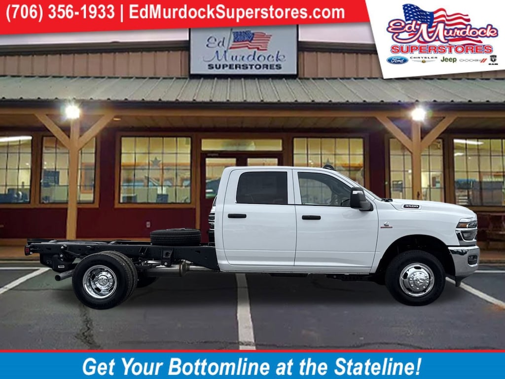 New 2026 Ram 3500 Chassis Cab 3500 TRADESMAN CREW CAB CHASSIS 4X4 60' CA Pickup