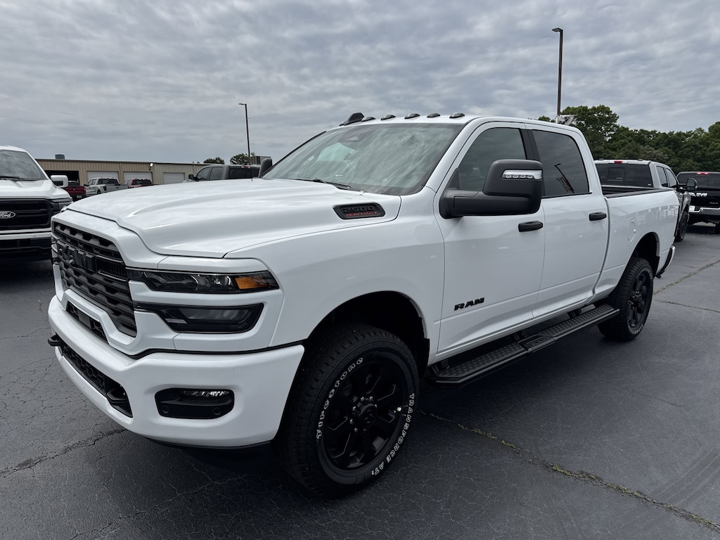 New 2026 Ram 2500 BIG HORN CREW CAB 4X4 6'4 BOX Pickup