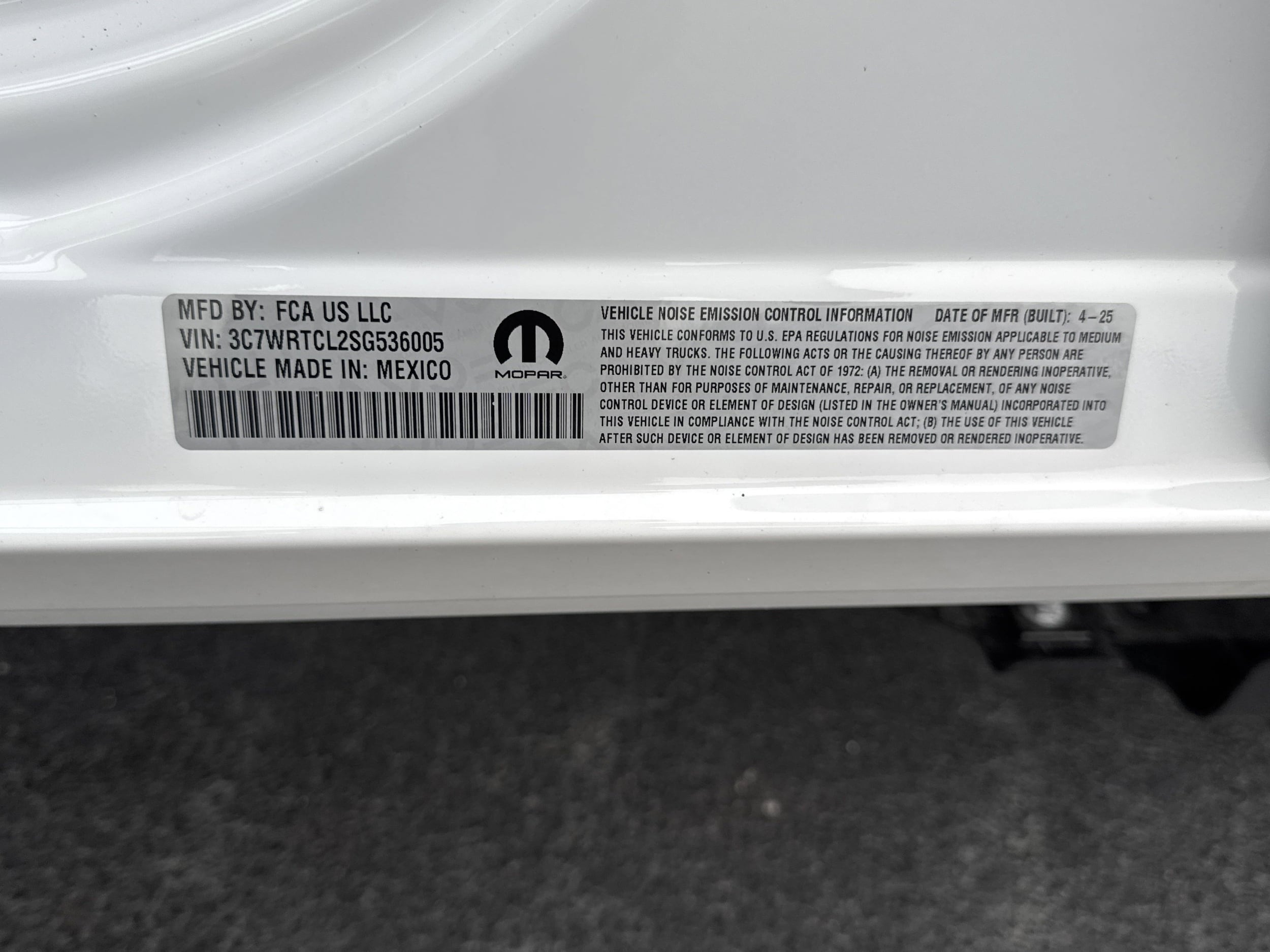 2025 RAM 3500 Chassis Tradesman - Photo 31