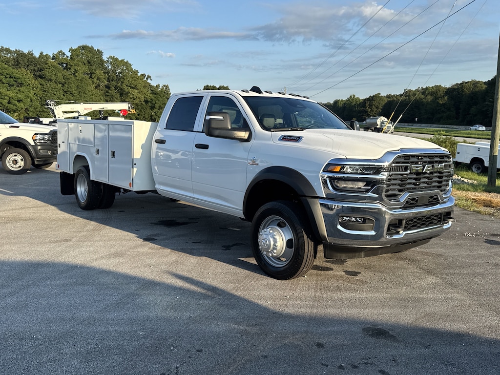 New 2025 Ram 4500 Chassis Cab 4500 TRADESMAN CHASSIS CREW CAB 4X4 84' CA Pickup