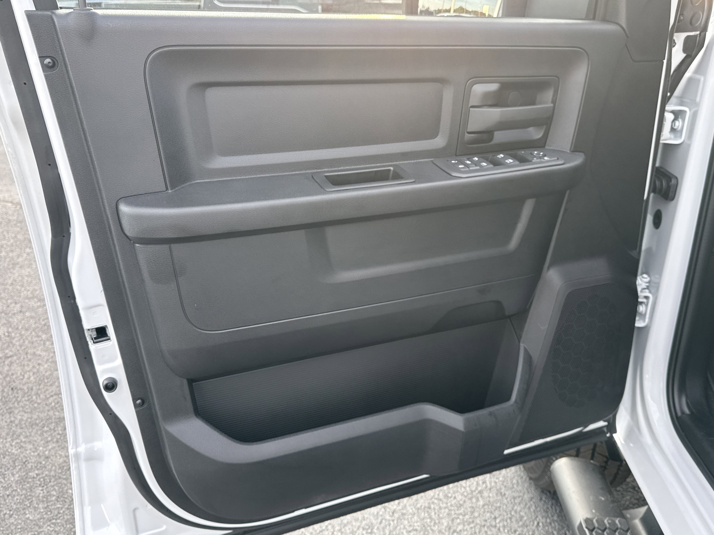 2026 RAM 2500 Tradesman - Photo 10