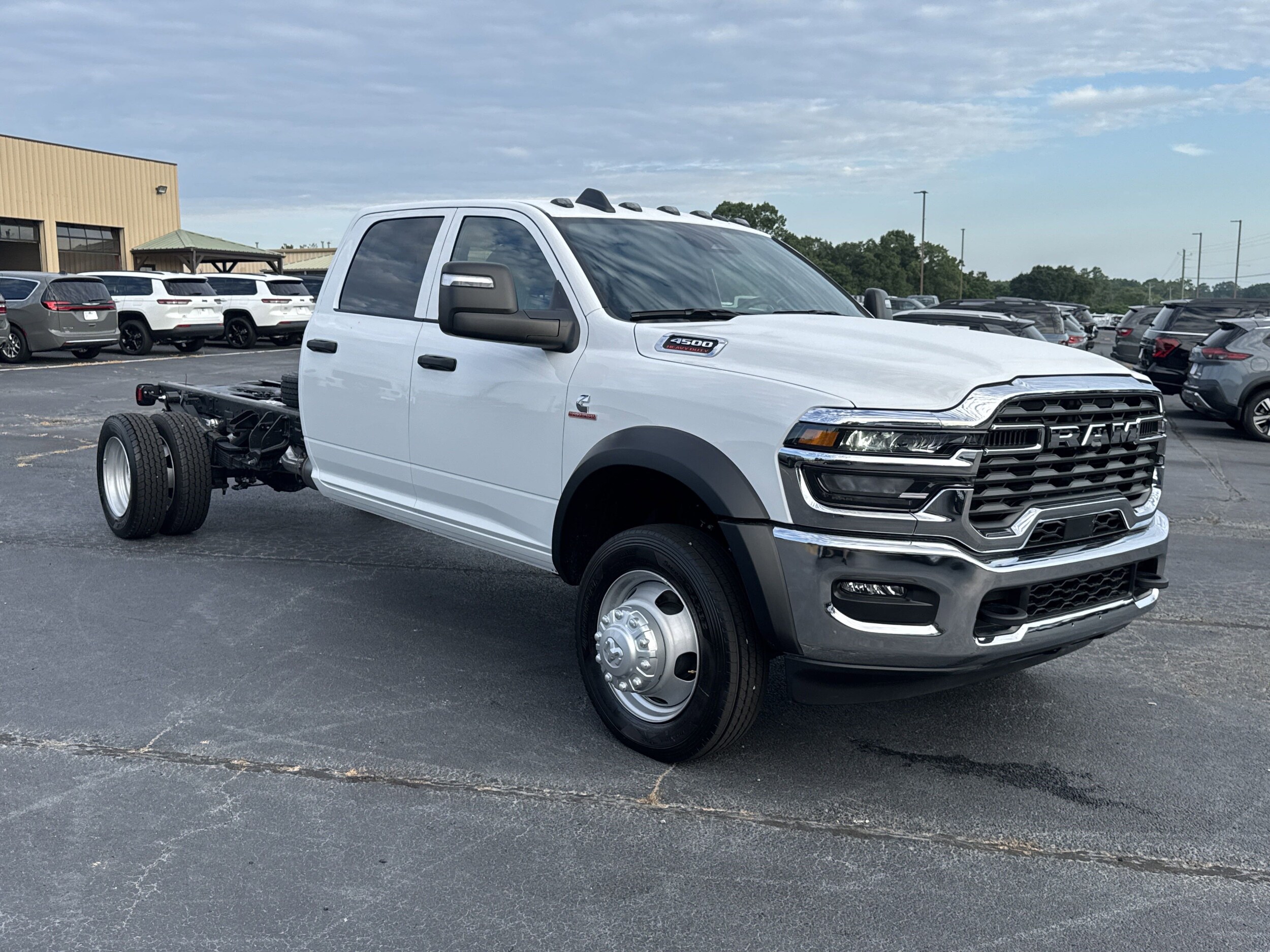 2025 Ram 4500 Tradesman photo 3