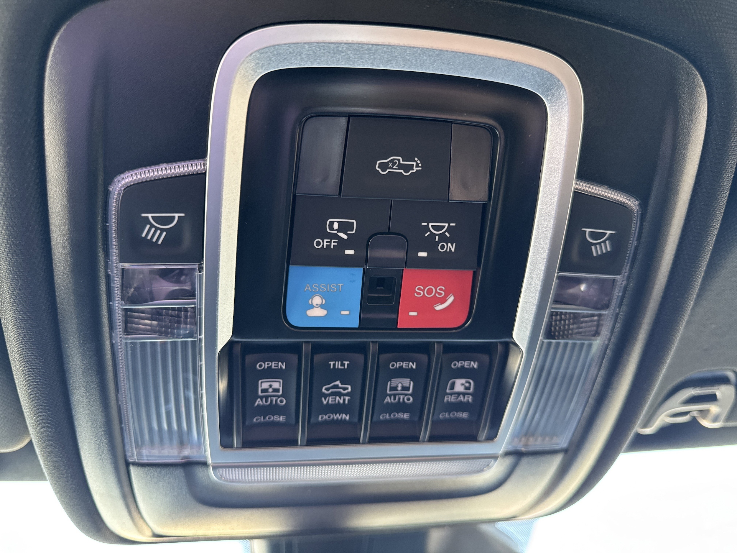 2026 RAM 1500 Rebel - Photo 22