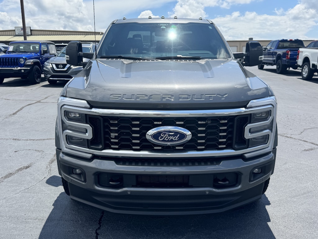 Used 2025 Ford Super Duty F-450 DRW Platinum Platinum 4WD Crew Cab 8 Box