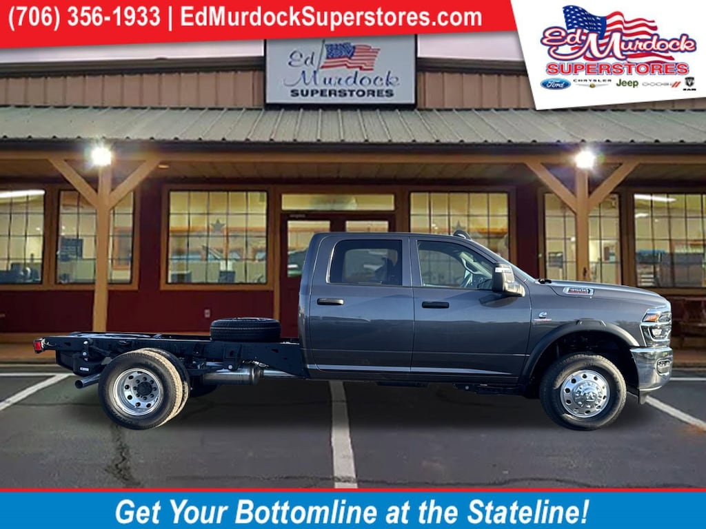 New 2025 Ram 3500 Chassis Cab 3500 TRADESMAN CREW CAB CHASSIS 4X4 60' CA Pickup