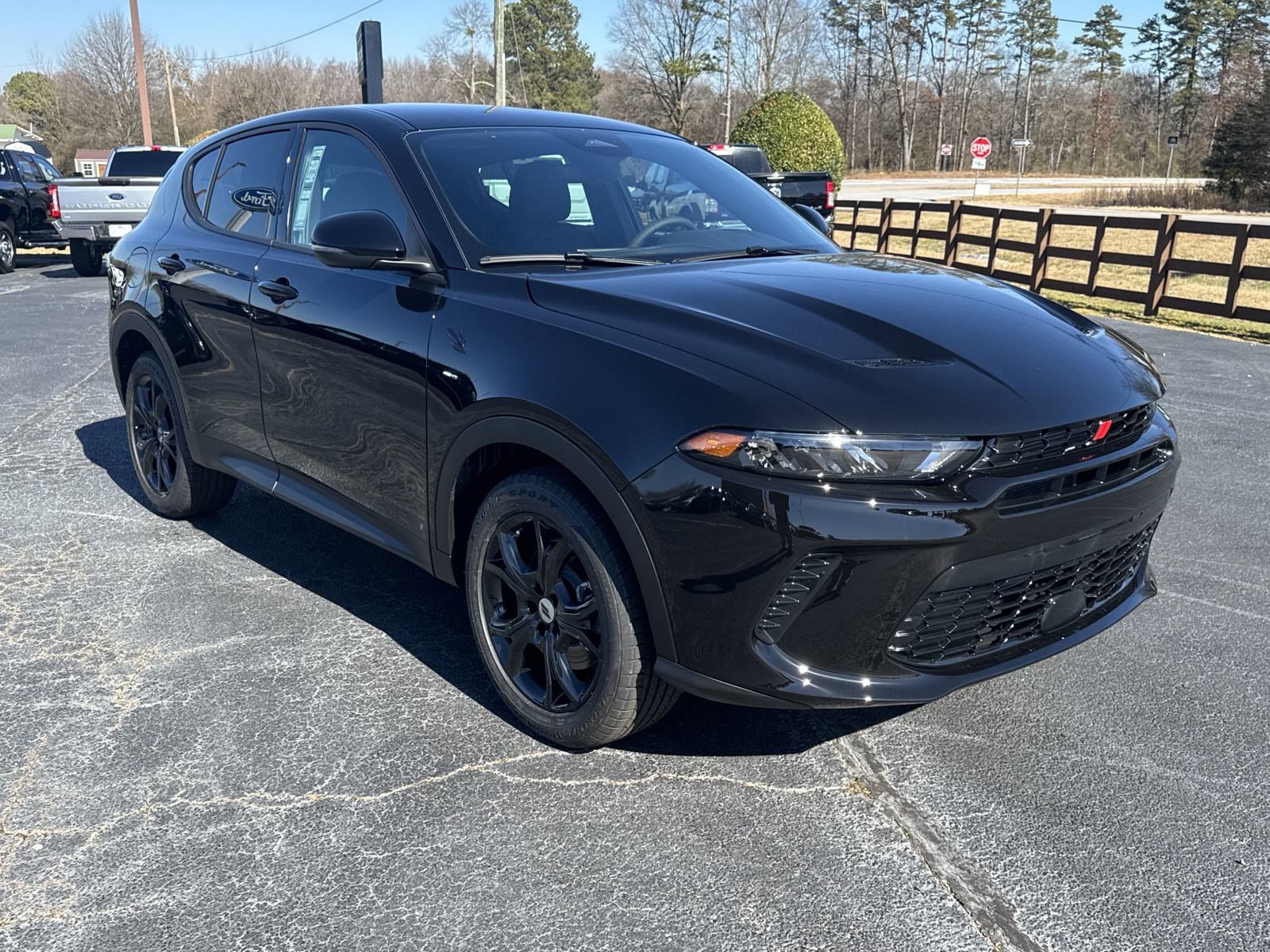 2025 Dodge Hornet GT photo 2
