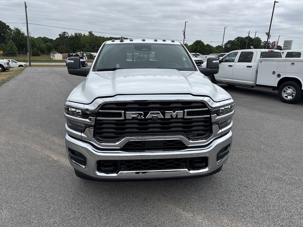 New 2026 Ram 3500 TRADESMAN CREW CAB 4X4 8' BOX Pickup