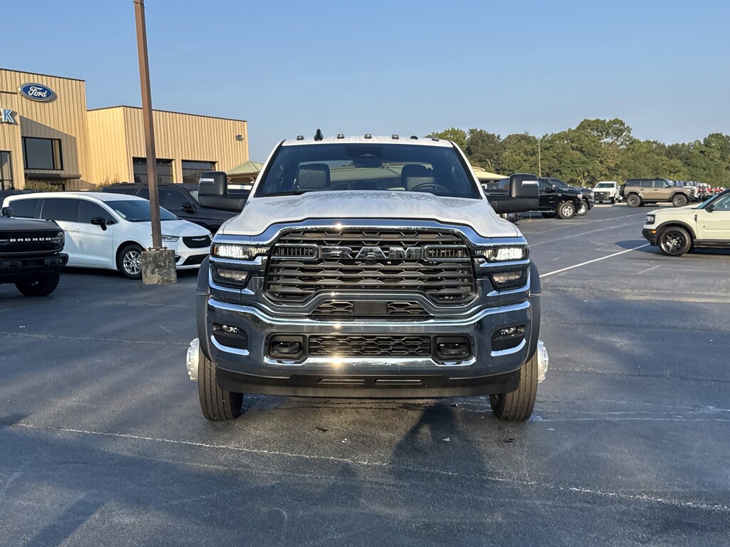 New 2025 Ram 4500 Chassis Cab 4500 TRADESMAN CHASSIS CREW CAB 4X4 84' CA Pickup