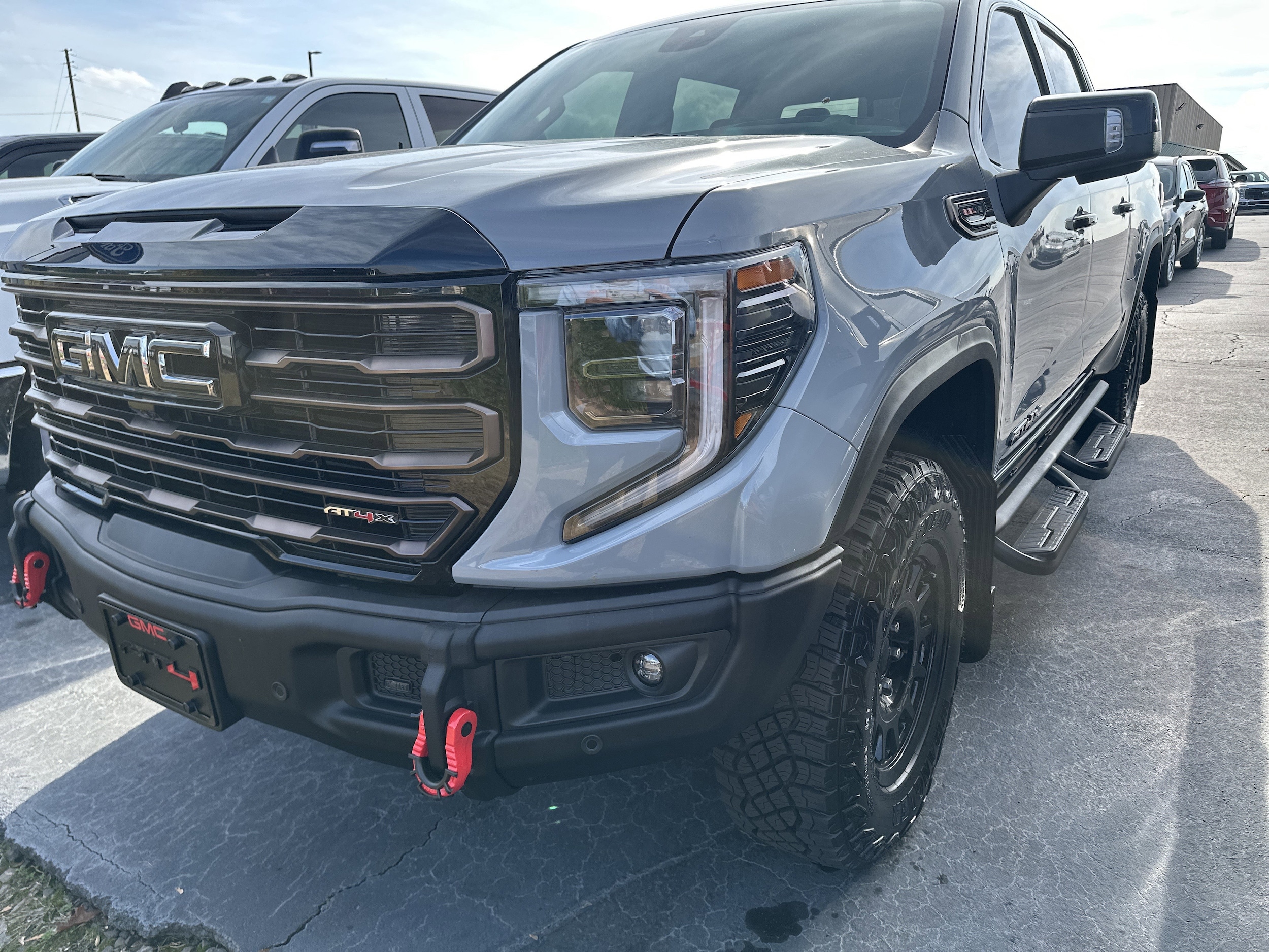 2024 GMC Sierra 1500 AT4X's photo