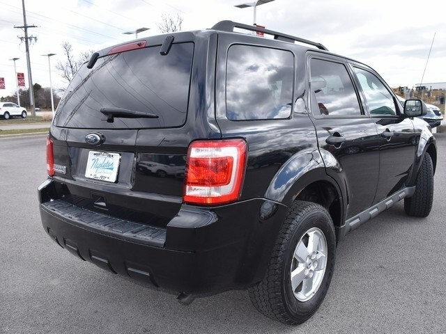 2010 Ford Escape XLT photo 3
