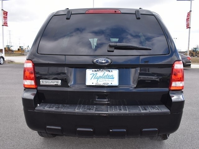 2010 Ford Escape XLT photo 4