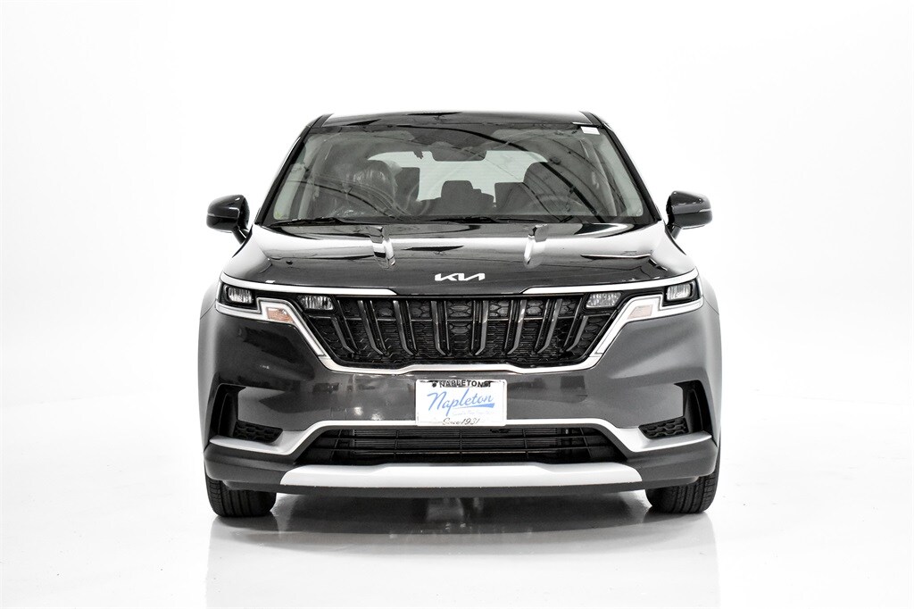 Used 2024 Kia Carnival LX MPV