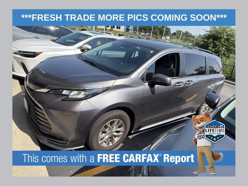 Used 2022 Toyota Sienna LE Van Passenger Van