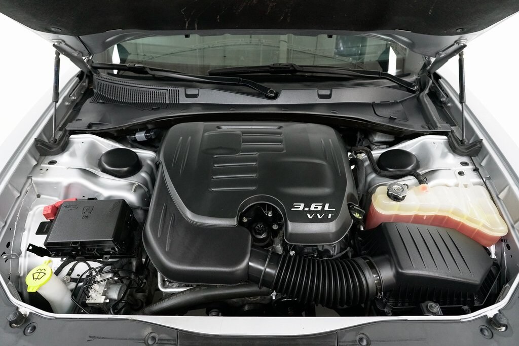 2023 Dodge Charger SXT photo 3