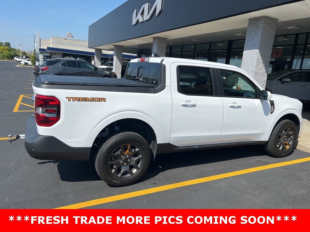 2023 Ford Maverick Lariat photo 3