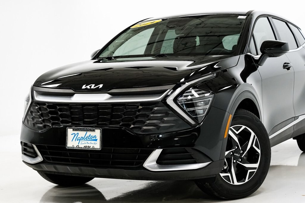 2024 Kia Sportage LX photo 2