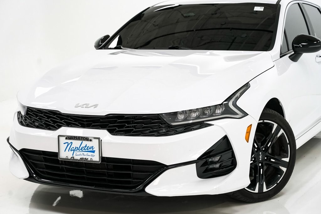 2024 Kia K5 GT-Line photo 2