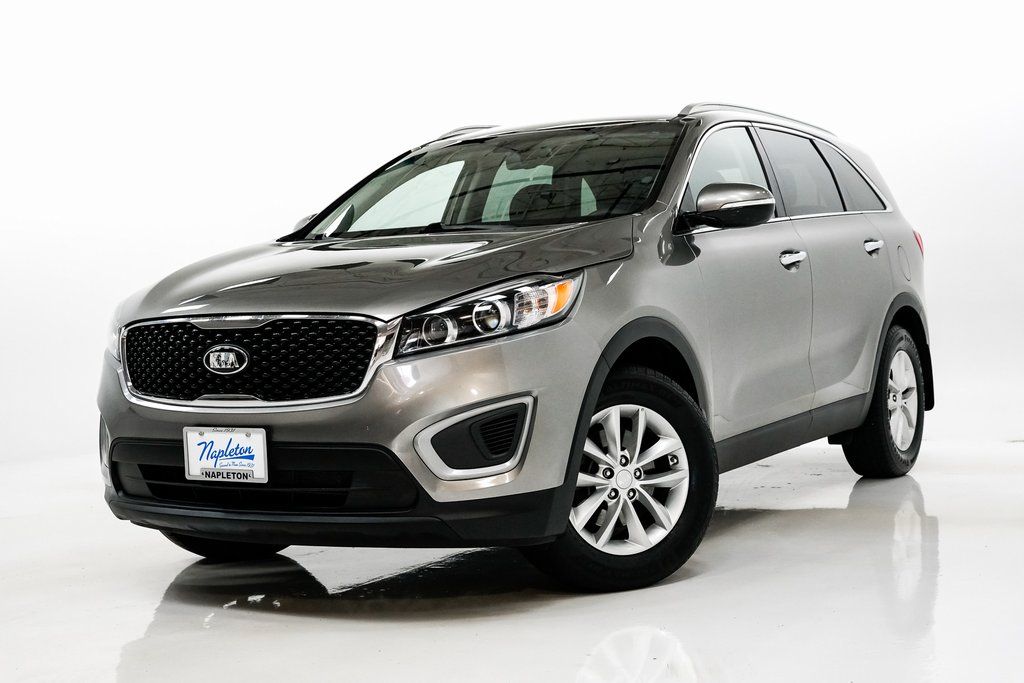 2018 Kia Sorento LX's photo