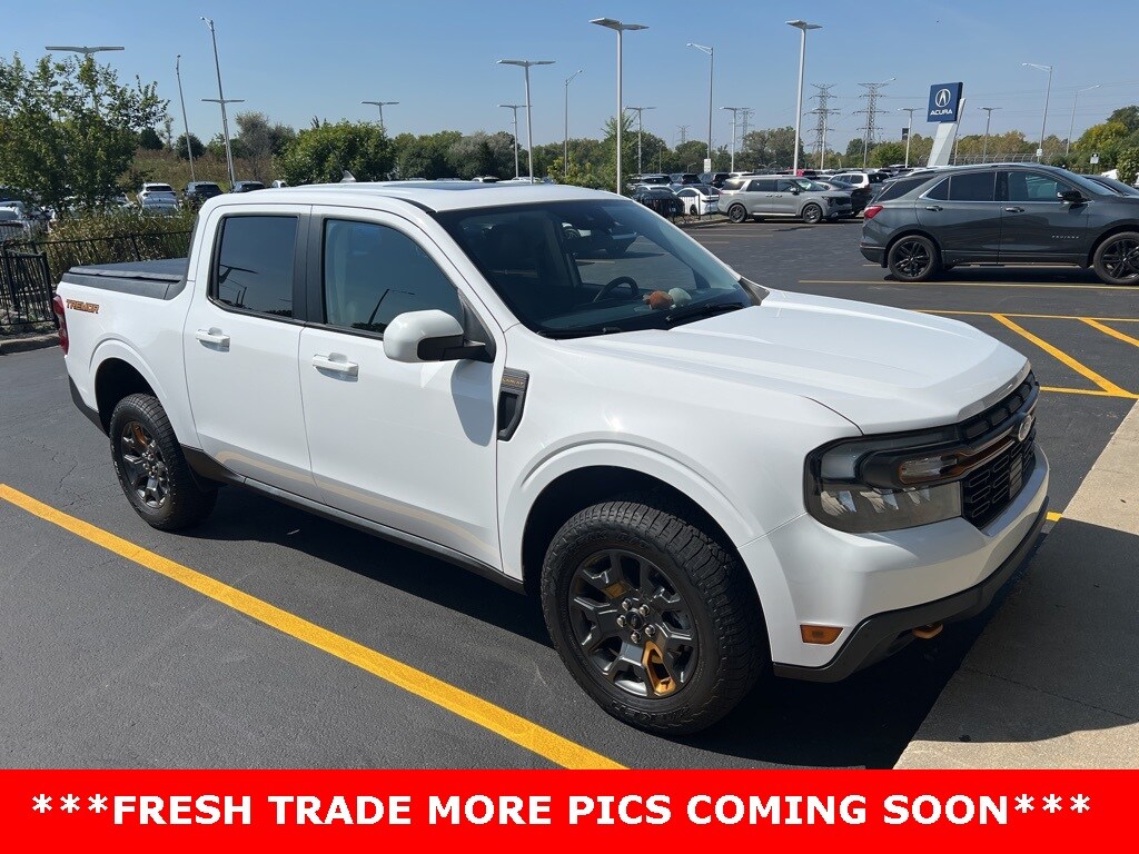 2023 Ford Maverick Lariat photo 2