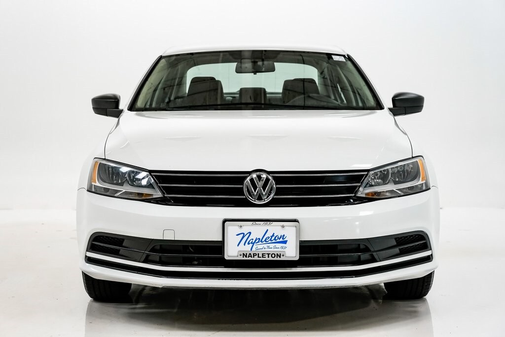 2015 Volkswagen Jetta 2.0 S photo 3