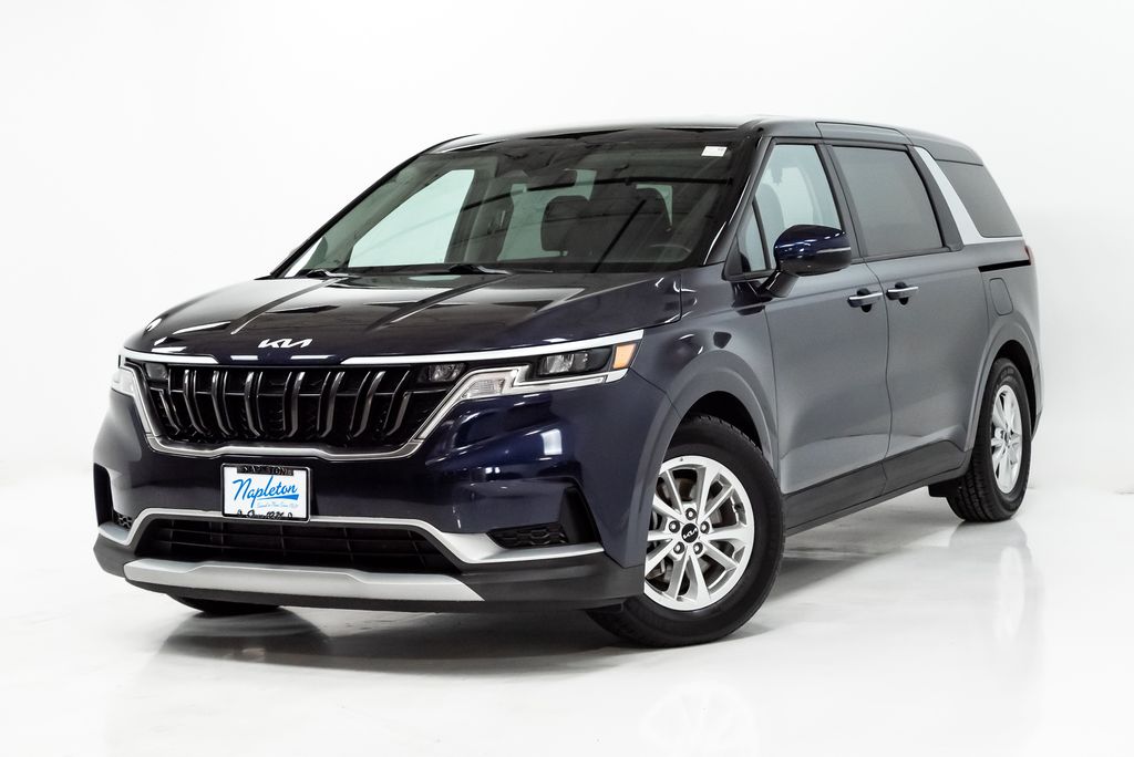 2024 Kia Sedona LX Seat Pkg's photo