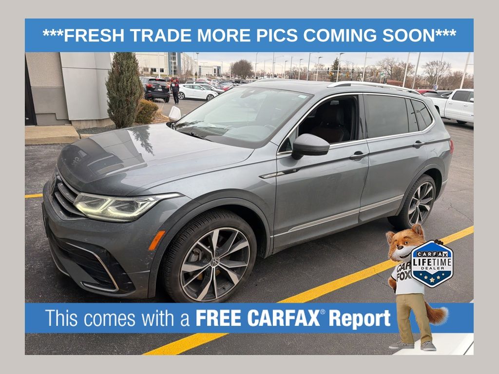 2023 Volkswagen Tiguan SEL R-LINE's photo