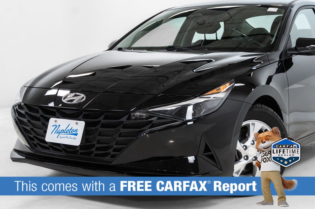 Used 2022 Hyundai Elantra SE with VIN KMHLL4AG4NU357961 for sale in Elmhurst, IL