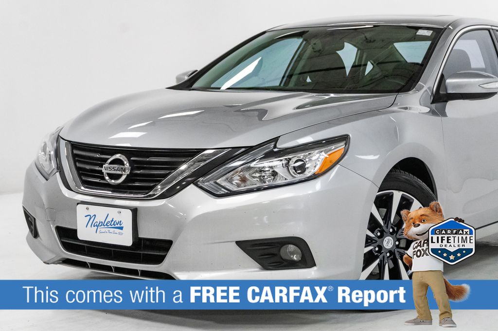 Used 2016 Nissan Altima SV with VIN 1N4AL3AP7GC233364 for sale in Elmhurst, IL