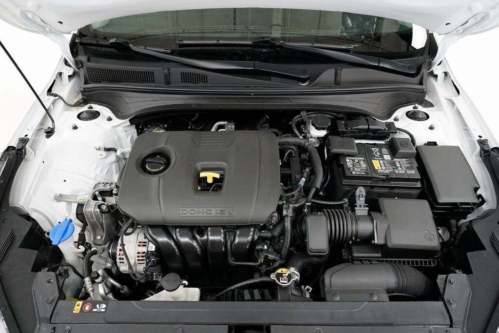 2023 Kia Forte LXS photo 3