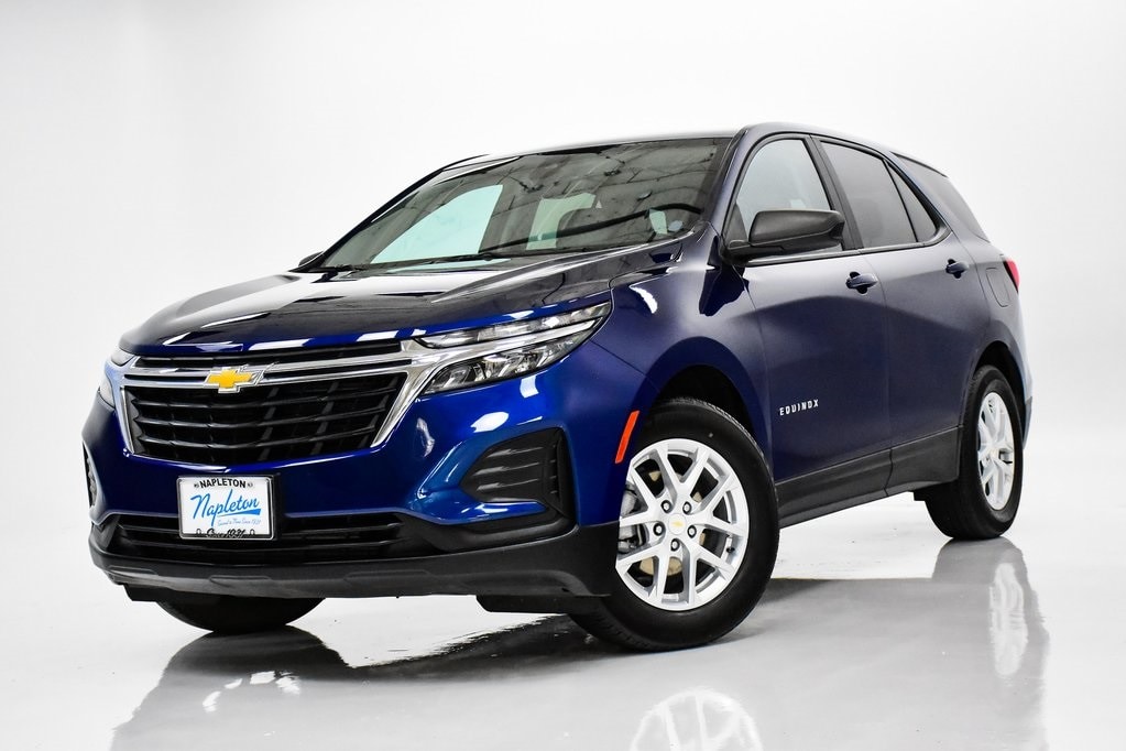 Used 2022 Chevrolet Equinox LS with VIN 3GNAXHEV2NS234165 for sale in Elmhurst, IL