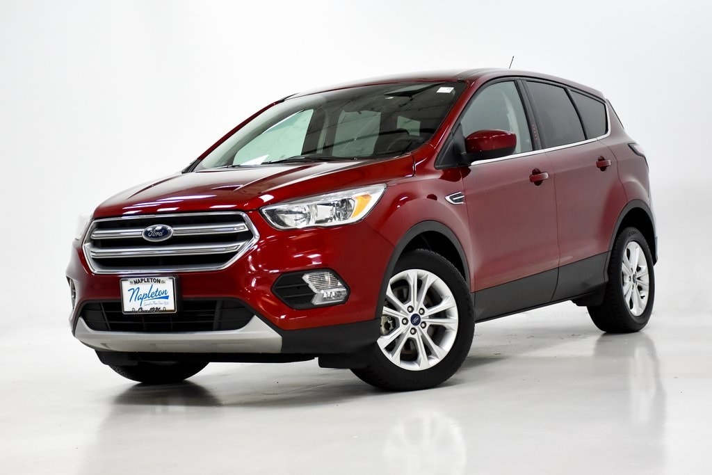 Used 2017 Ford Escape SE with VIN 1FMCU0G97HUE88160 for sale in Elmhurst, IL