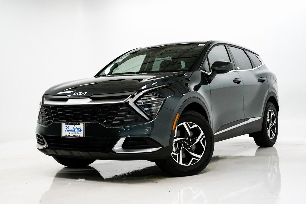 2024 Kia Sportage LX's photo