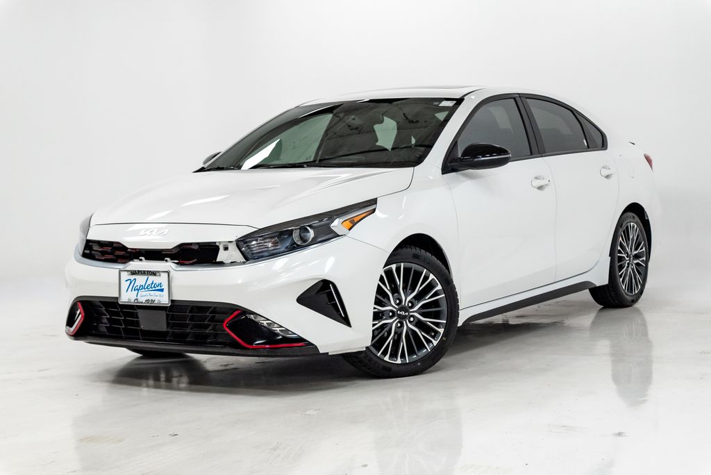 2023 Kia Forte GT-Line AT's photo