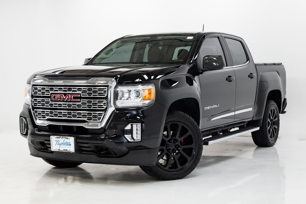 2022 GMC Canyon 4WD Denali Crew Cab Short Box's photo