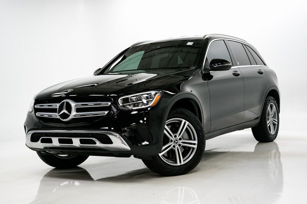 2022 Mercedes-Benz GLC GLC300's photo