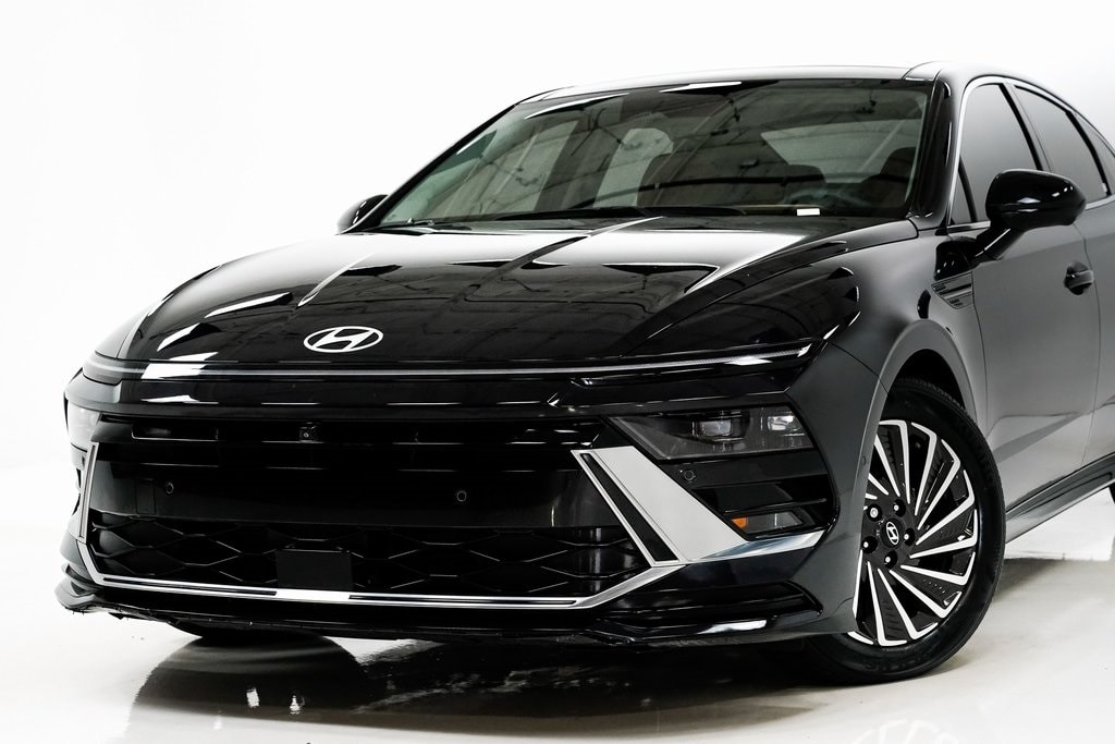 Used 2024 Hyundai Sonata Hybrid Limited Sedan
