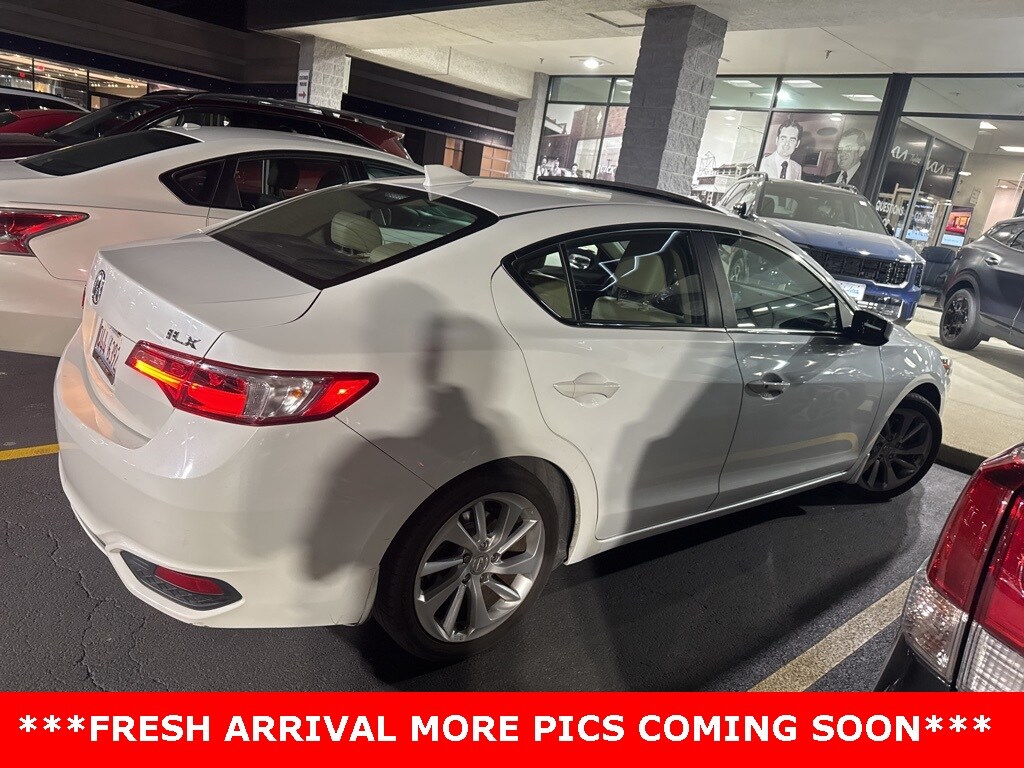 2018 Acura ILX Premium photo 2