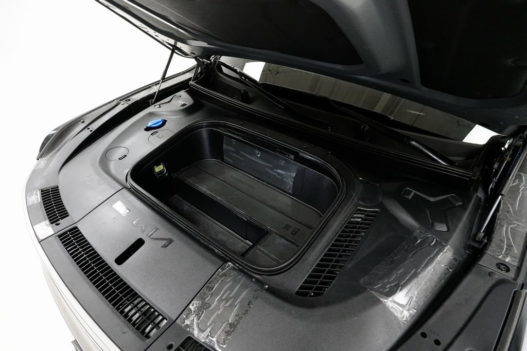 Certified 2024 Kia EV9 Wind SUV