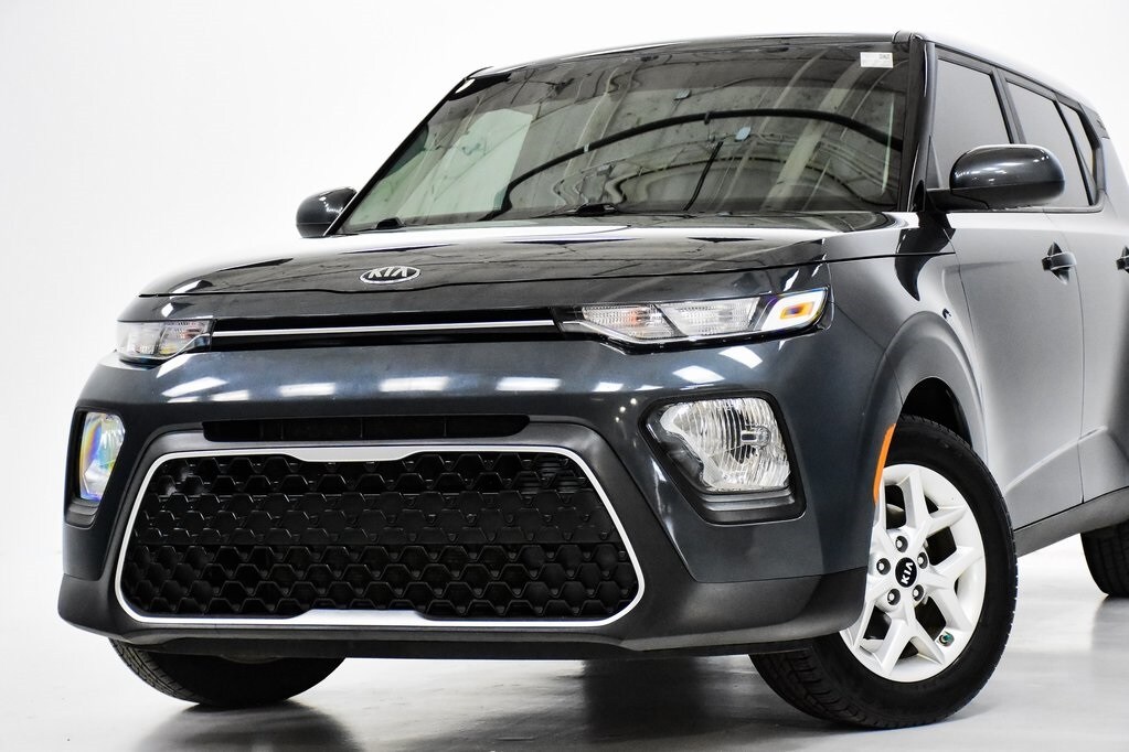 Used 2021 Kia Soul S with VIN KNDJ23AU4M7738995 for sale in Oakbrook Terrace, IL