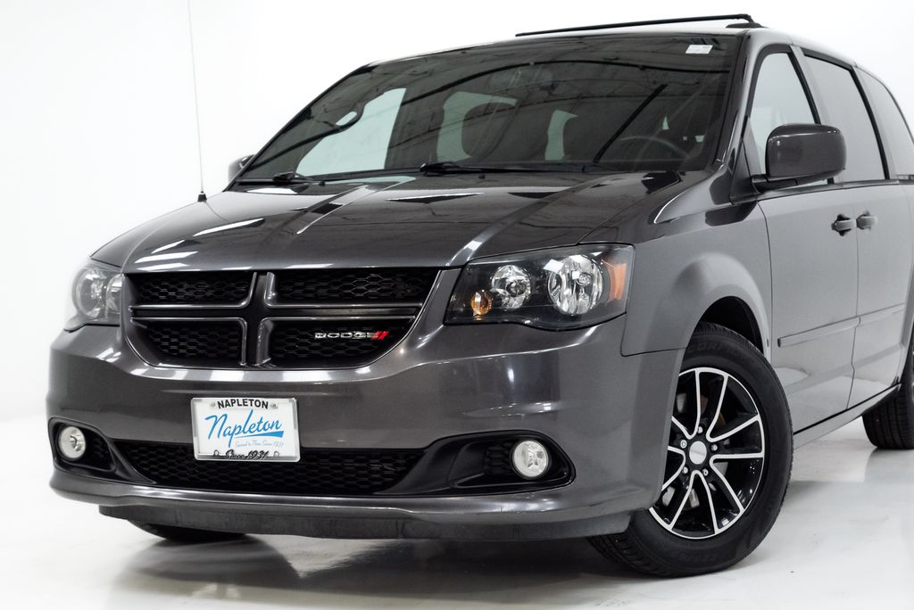 Used 2016 Dodge Grand Caravan R/T with VIN 2C4RDGEGXGR329587 for sale in Elmhurst, IL