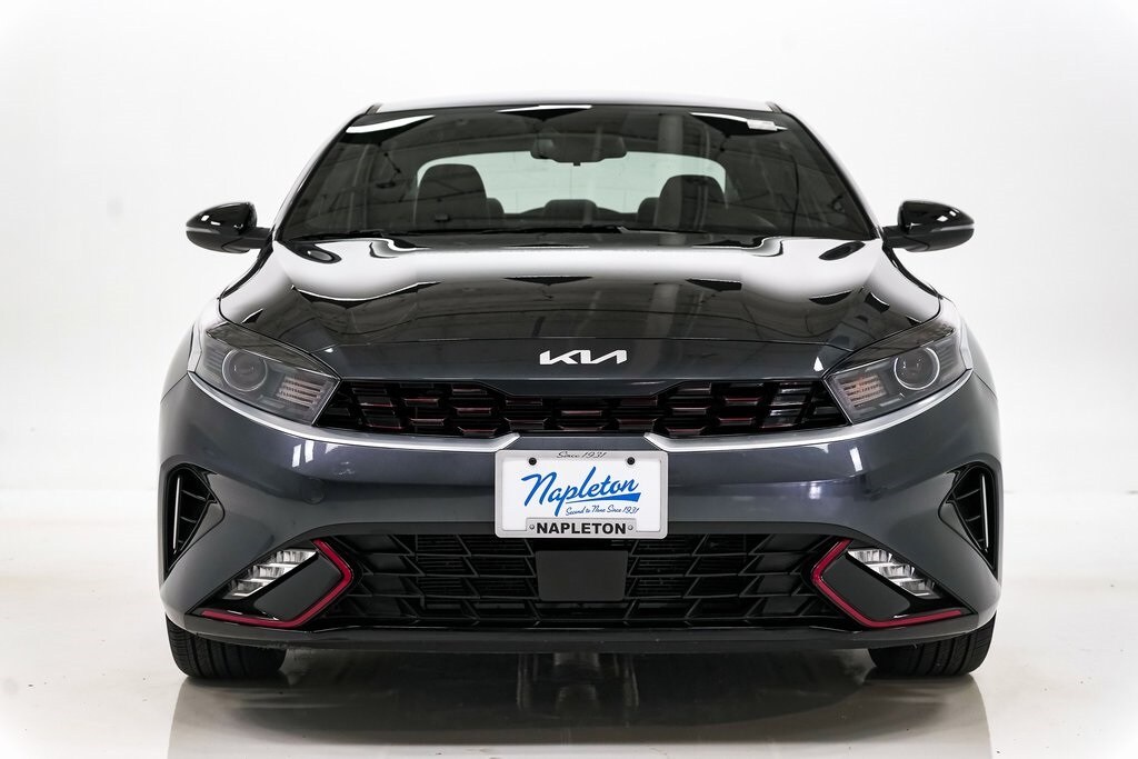 2024 Kia Forte GT-Line photo 4
