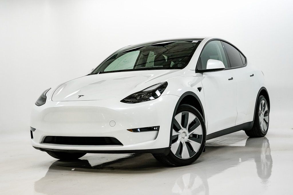 2023 Tesla Model Y Long Range's photo