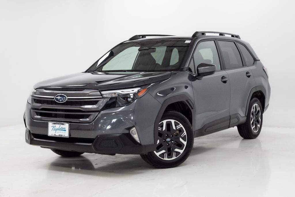 2025 Subaru Forester Premium's photo