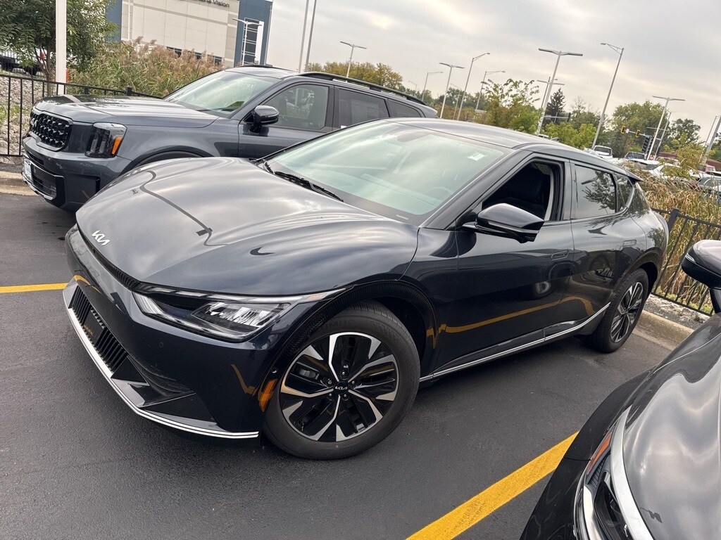 2024 Kia EV6 Wind photo 3