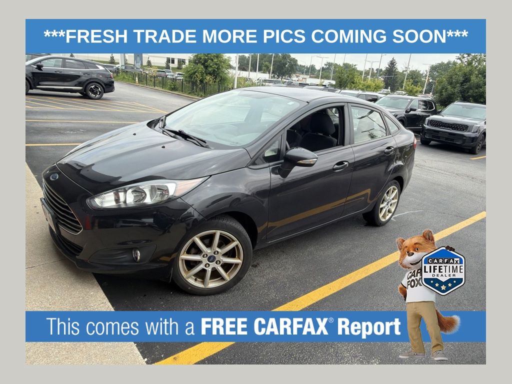 2015 Ford Fiesta SE Sedan's photo
