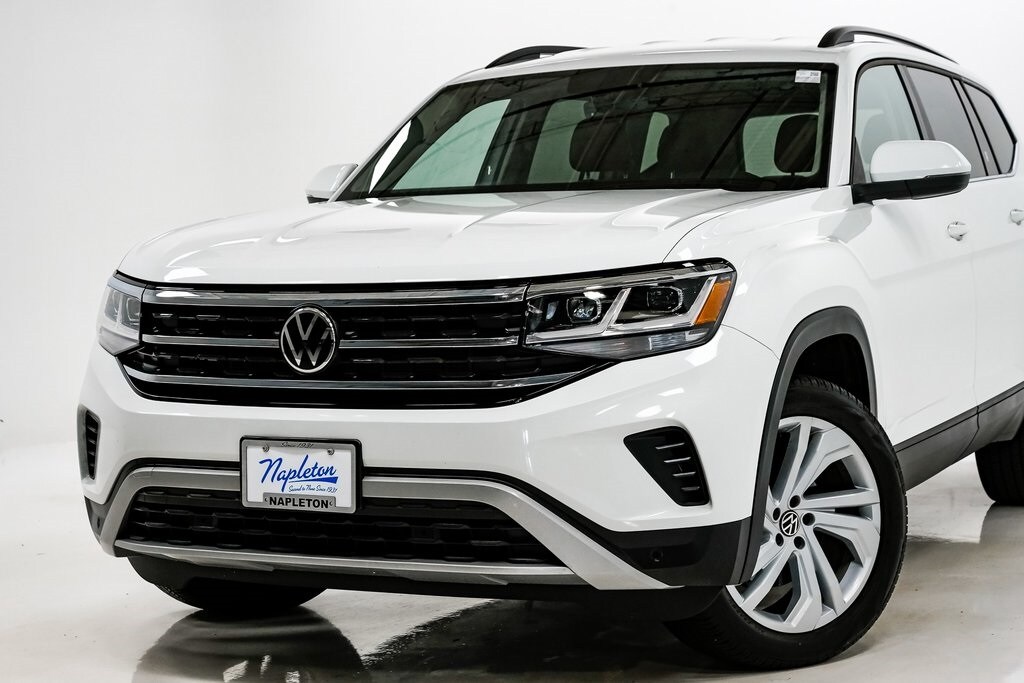 2023 Volkswagen Atlas V6 SE Technology photo 2