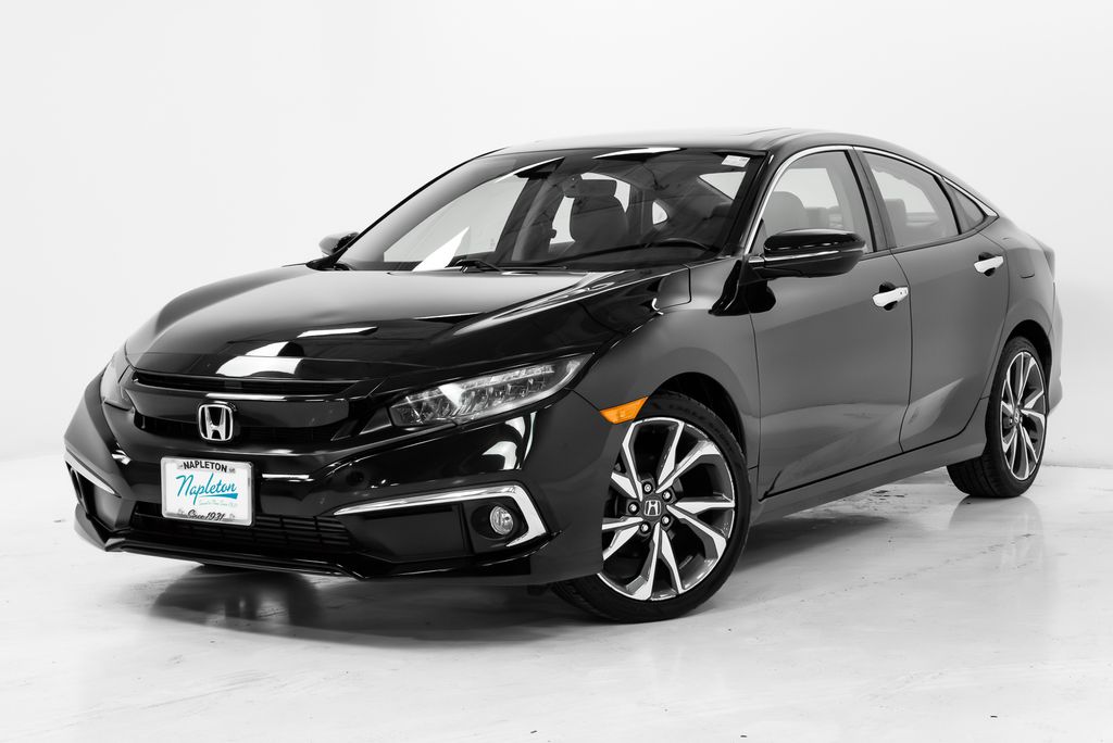 2019 Honda Civic Touring CVT's photo
