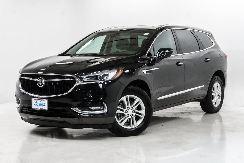 2018 Buick Enclave Essence's photo