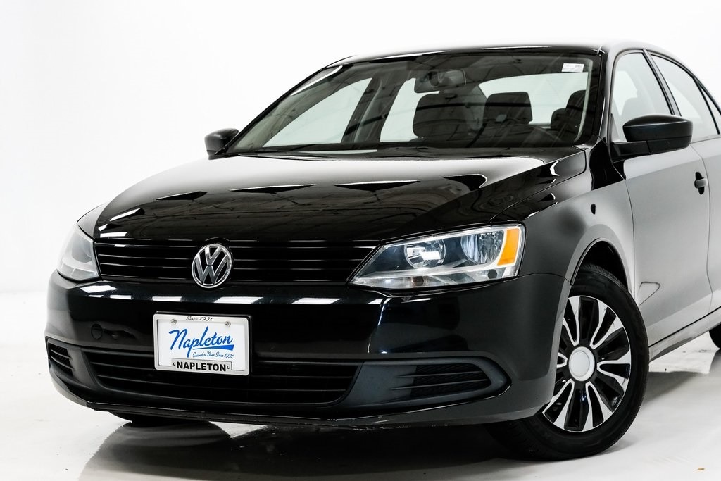 Used 2013 Volkswagen Jetta S with VIN 3VW2K7AJ4DM270254 for sale in Elmhurst, IL